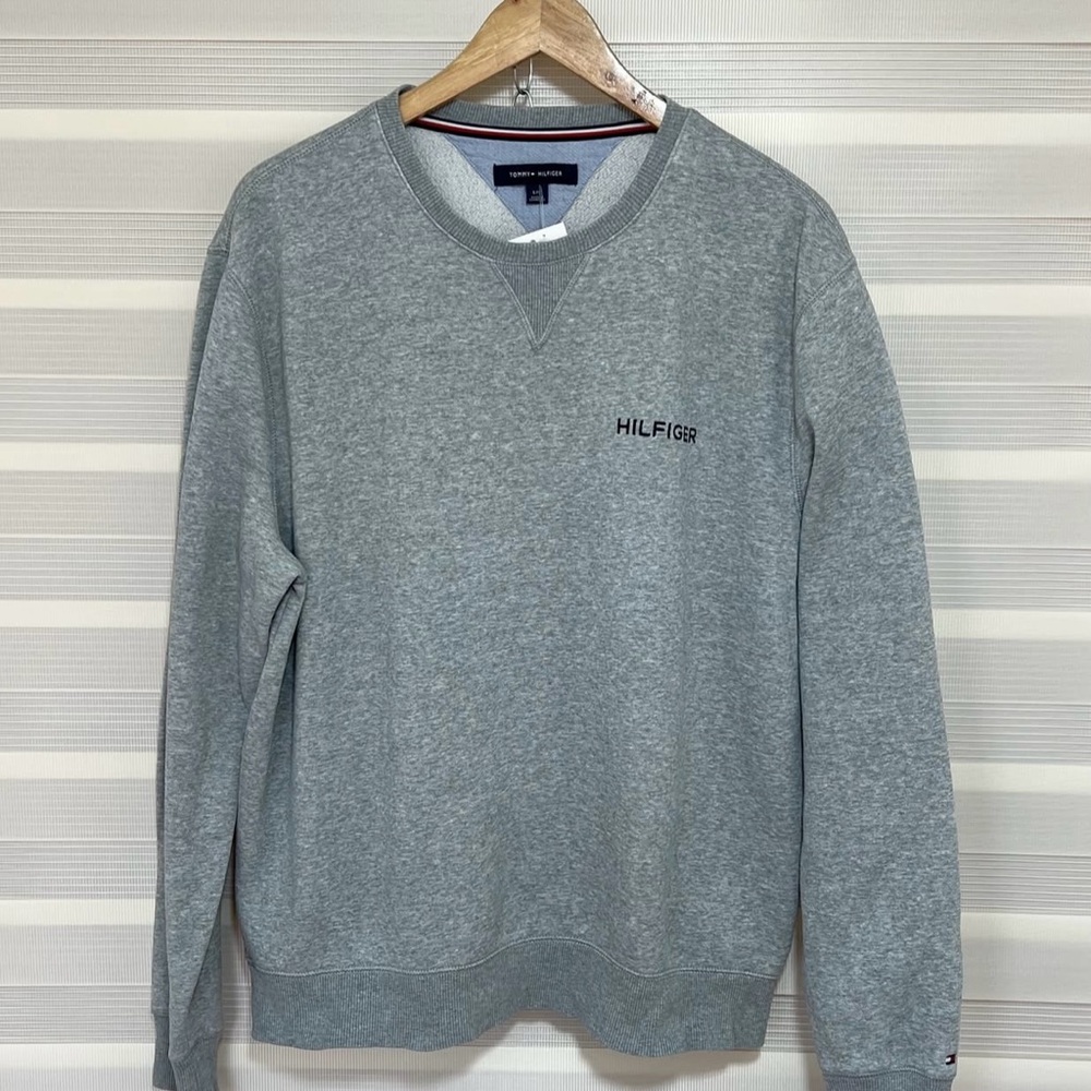 Tommy Hilfiger Gray Crewneck Sweater with Ribbed Details